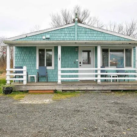 Shell Collector Cottage 2-Bed By The Sea W Fireplace